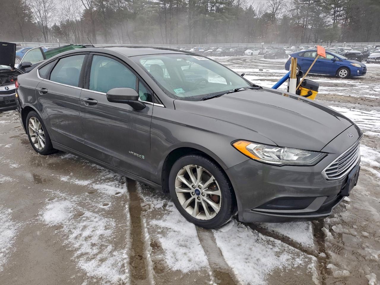 Ford Fusion Se Hybrid Image 10
