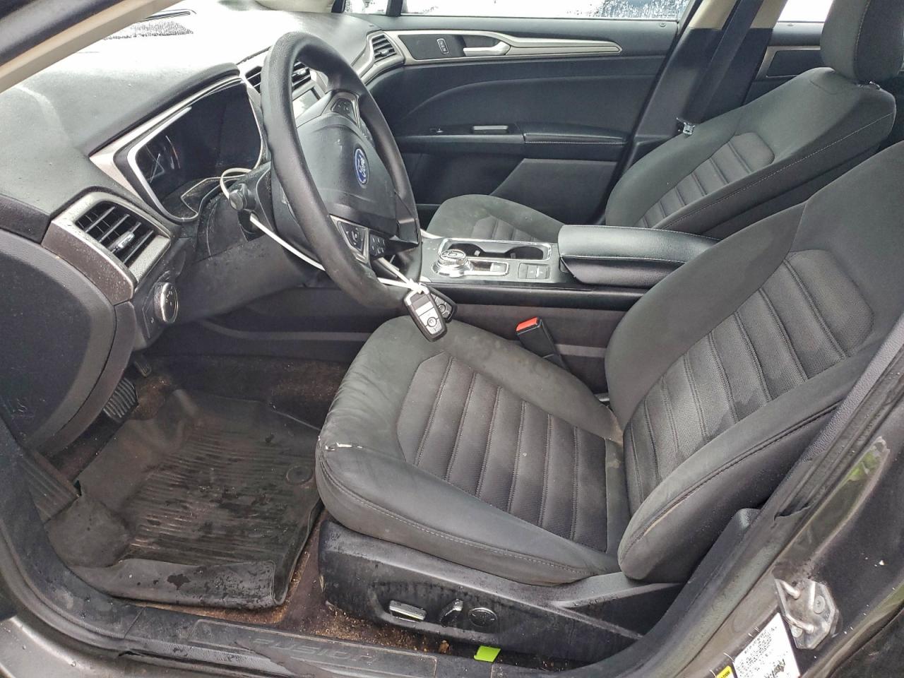 Ford Fusion Se Hybrid Image 5