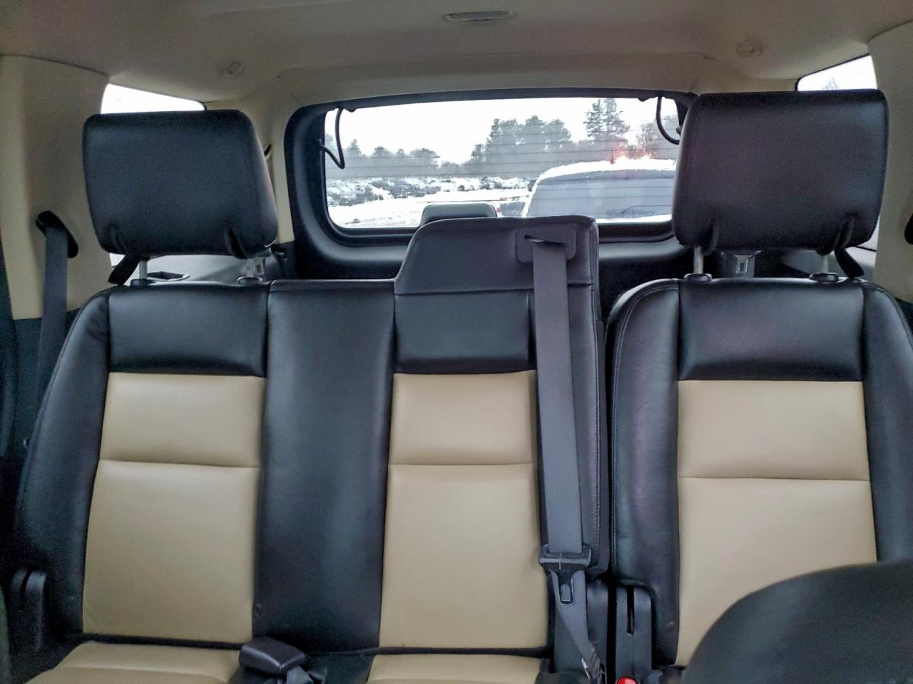 Ford Explorer Eddie Bauer Image 7