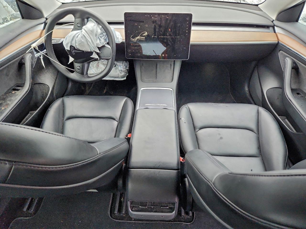 Tesla Model 3 Image 12