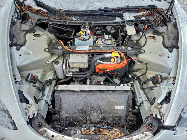 Tesla Model 3 Image 11