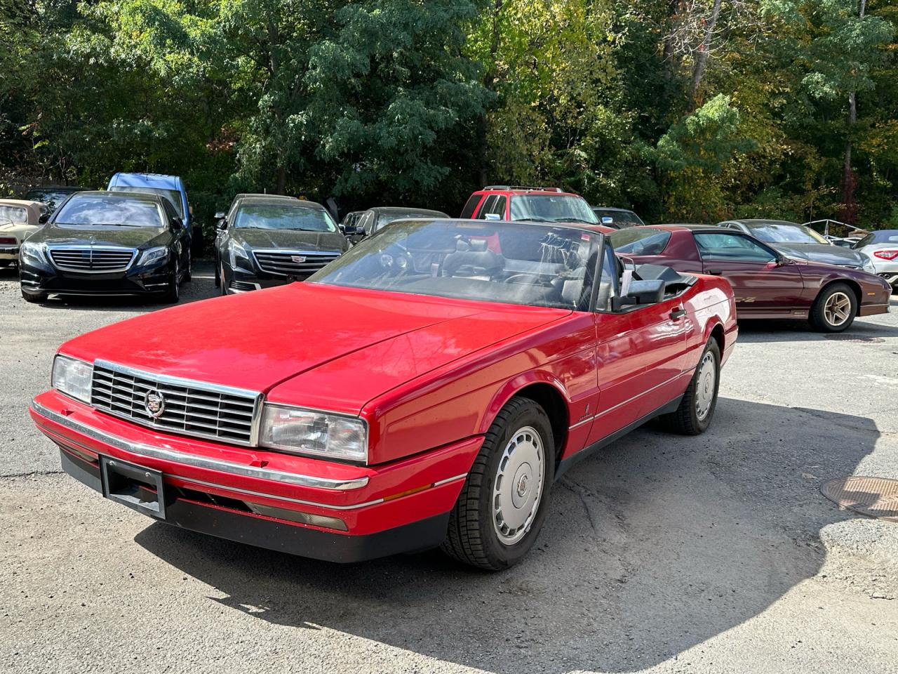 Cadillac Allante Image 2