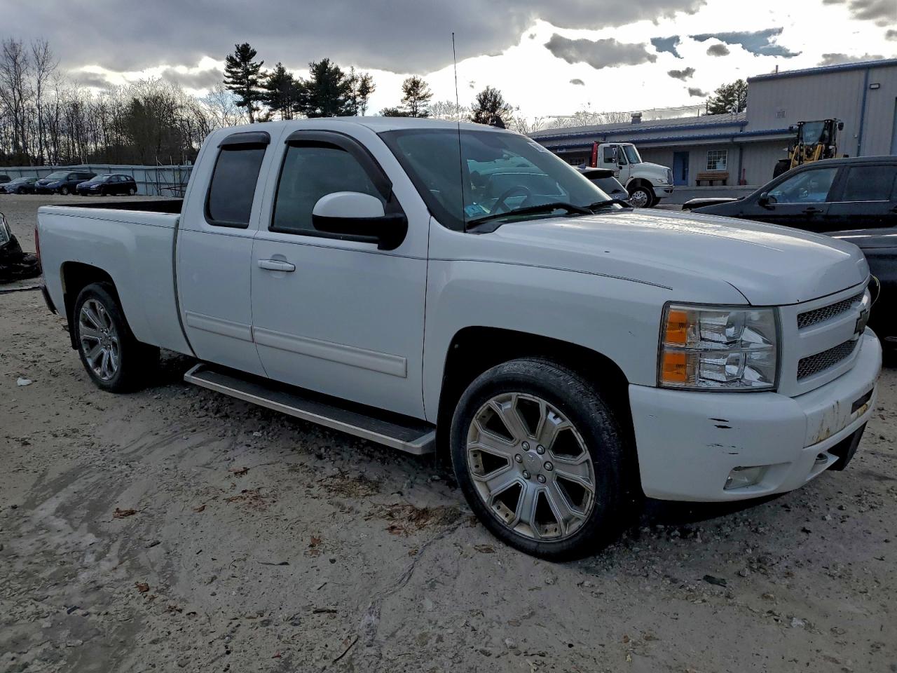 Chevrolet Silverado K1500 Ltz Image 6