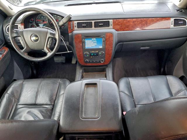 Chevrolet Silverado K1500 Ltz Image 10