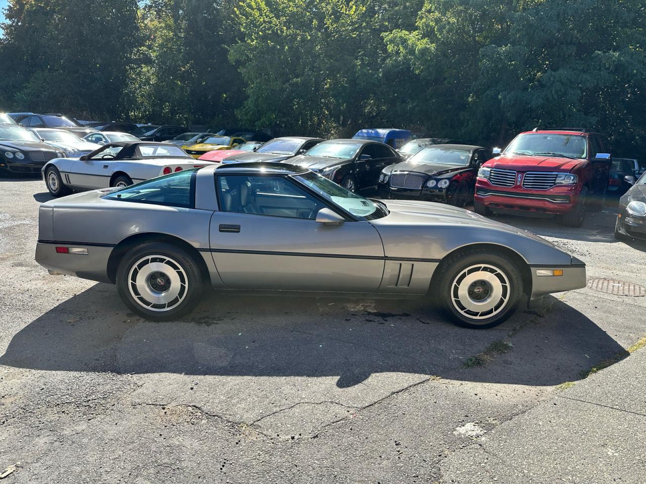 Chevrolet Corvette Image 9