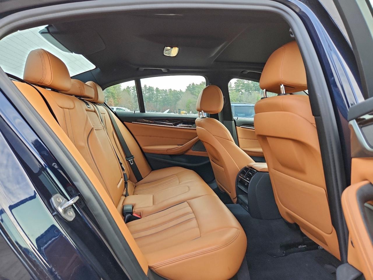 BMW 5 Series Xi Image 9