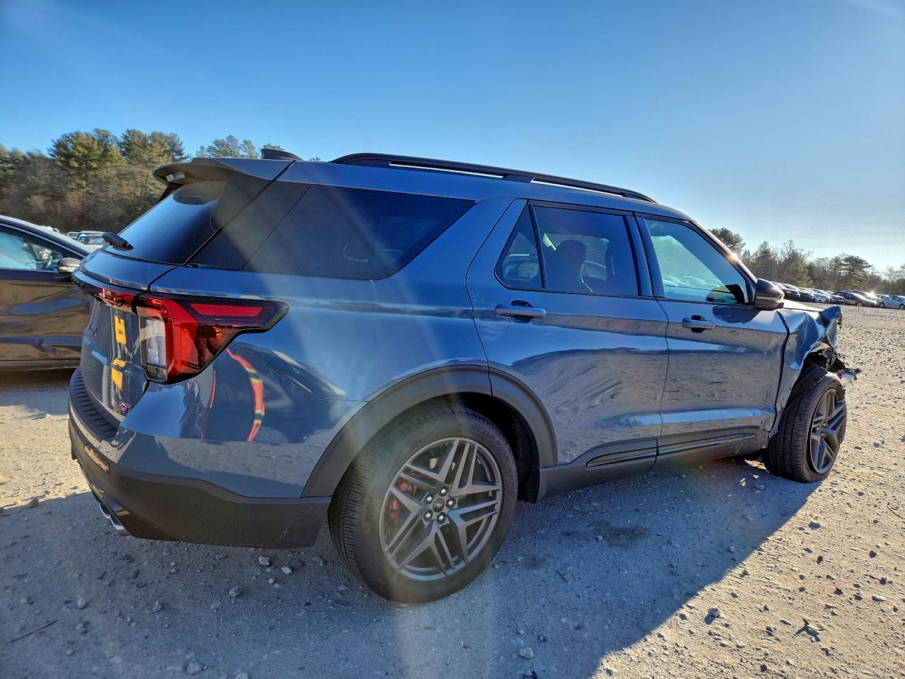 Ford Explorer St Image 12