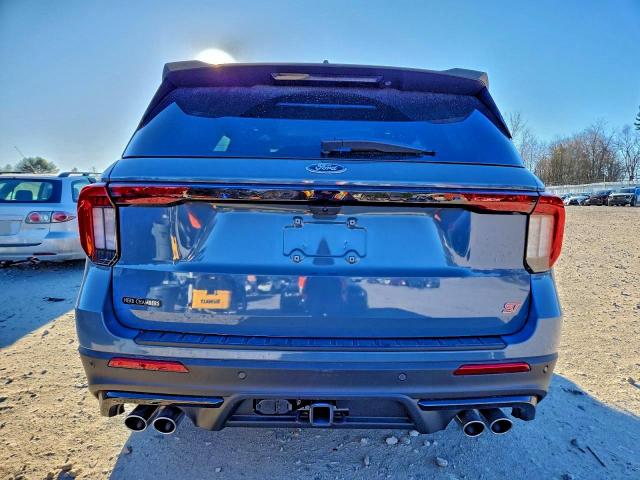 Ford Explorer St Image 9