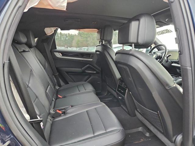 Porsche Cayenne Image 11
