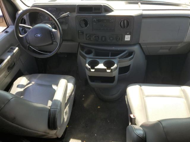 Ford Econoline E250 Van Image 12