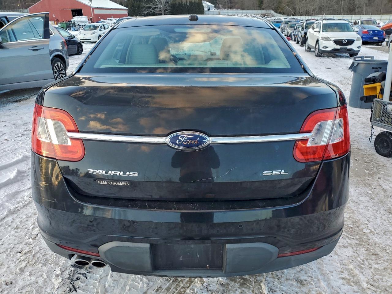 Ford Taurus Sel Image 8