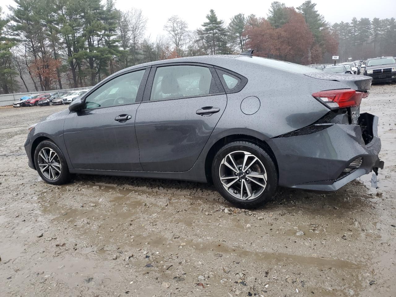 Kia Forte Fe Image 4