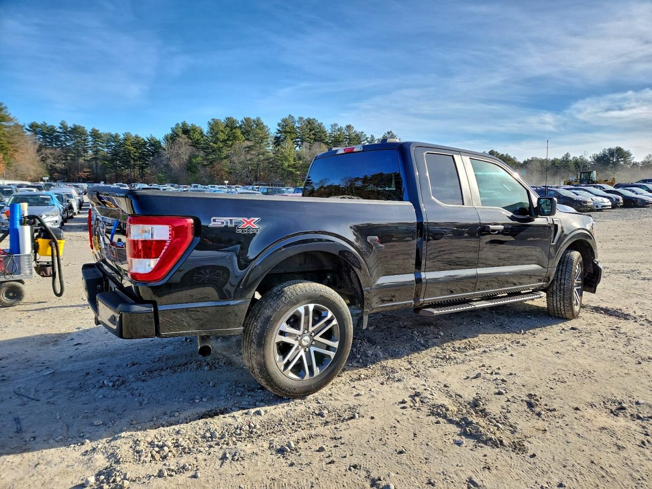 Ford F-150 Super Cab Image 3