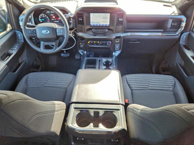Ford F-150 Super Cab Image 6