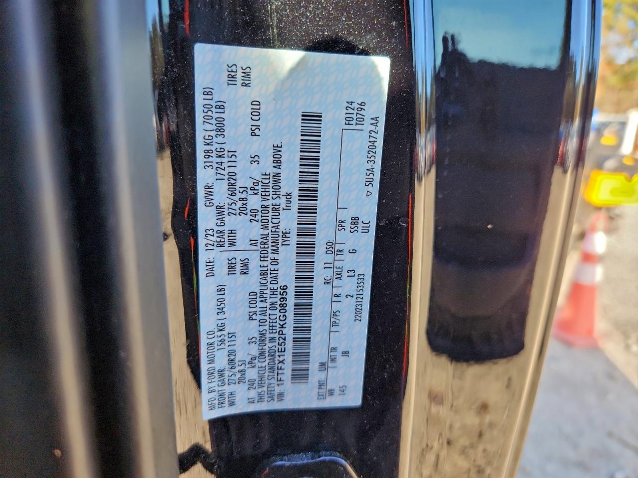 Ford F-150 Super Cab Image 9