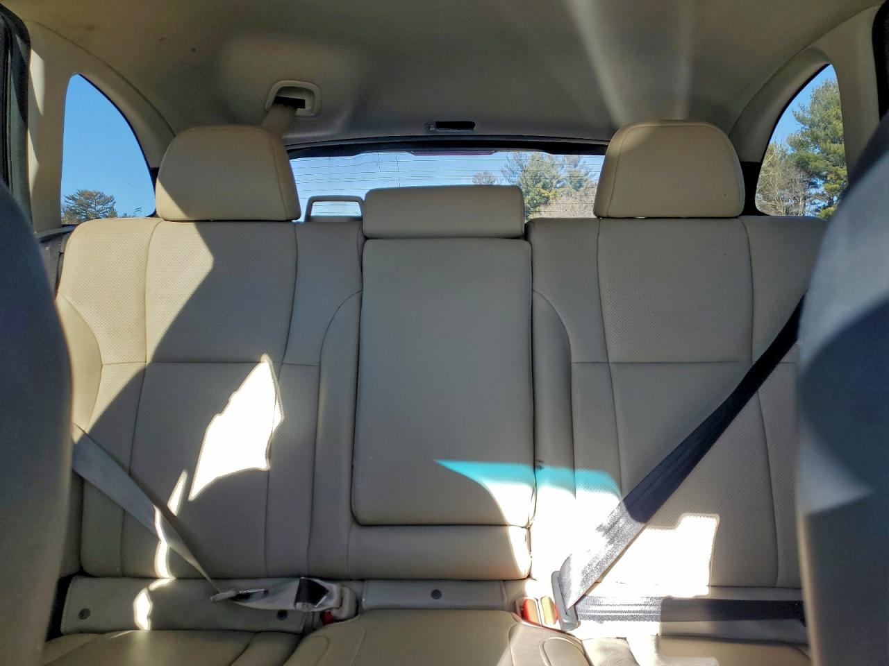 Subaru Outback Limited Image 13