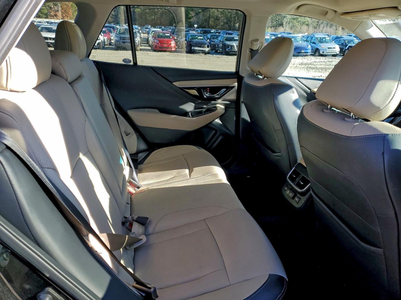 Subaru Outback Limited Image 11