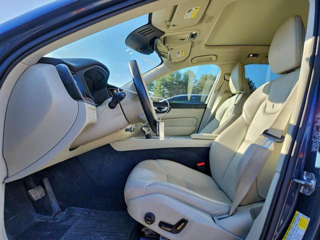 Volvo XC60 T5 Momentum Image 6