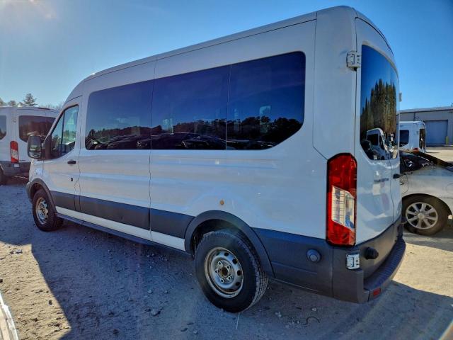 Ford Transit T-150 Image 3