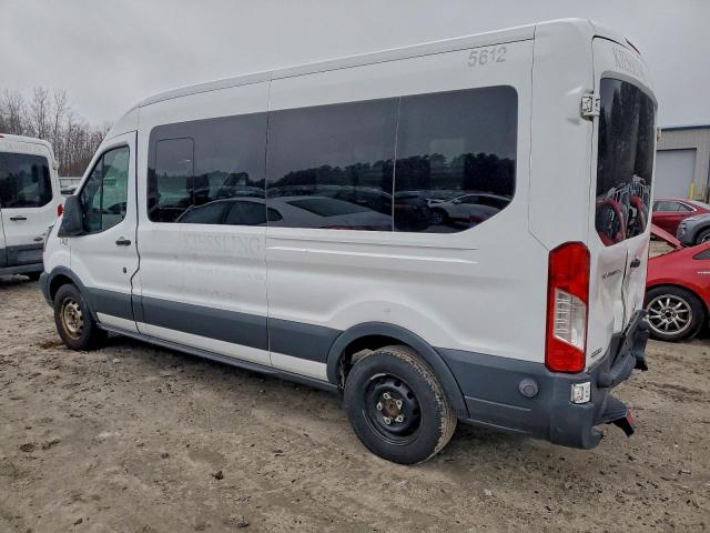 Ford Transit T-150 Image 6