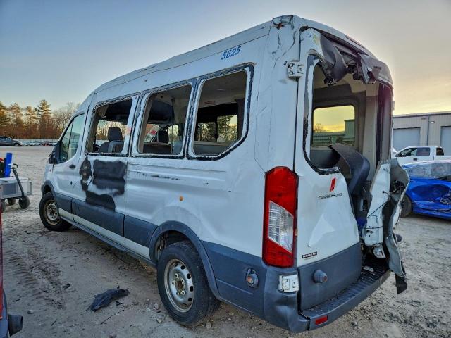 Ford Transit T-150 Image 4