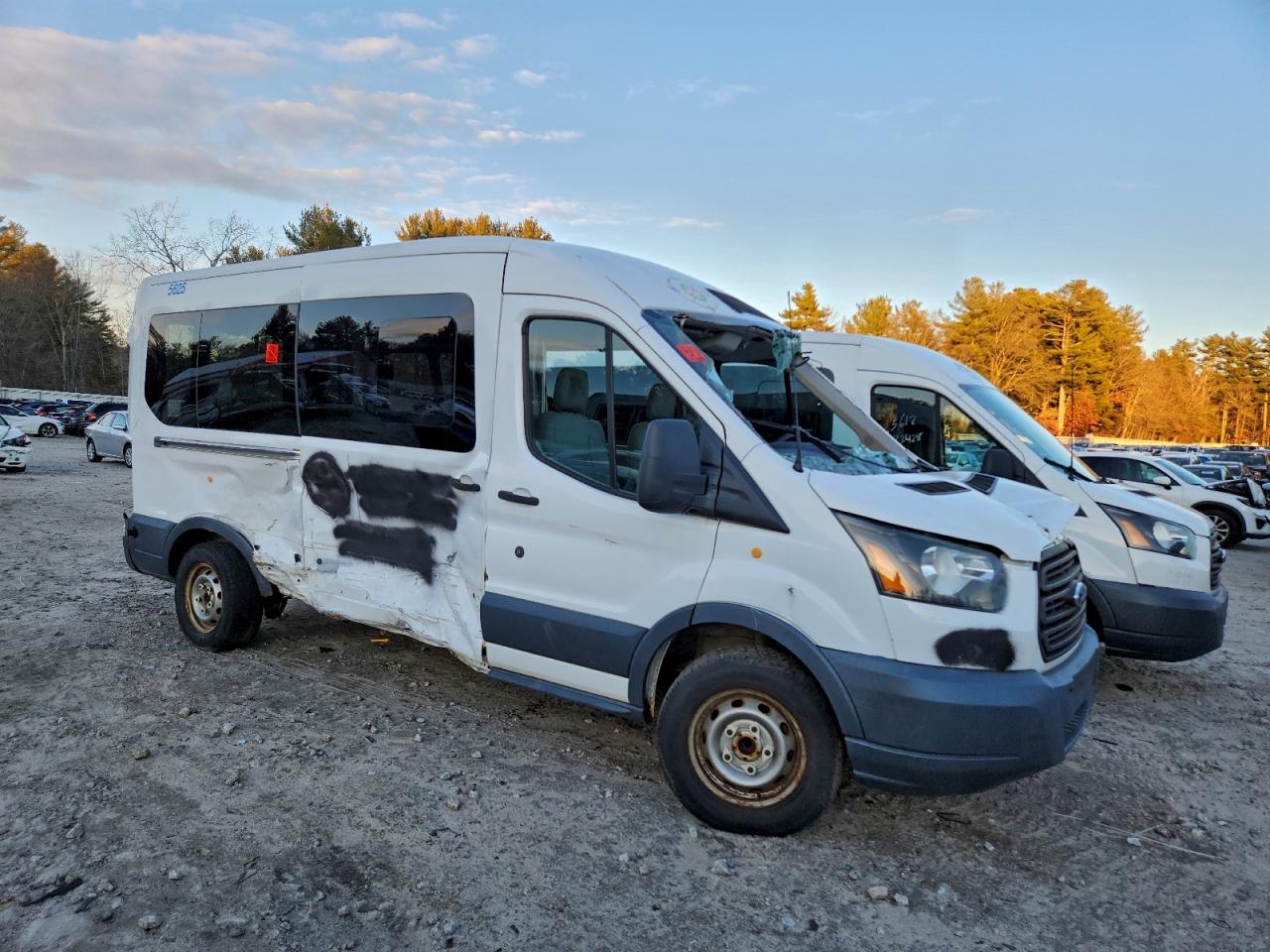 Ford Transit T-150 Image 7