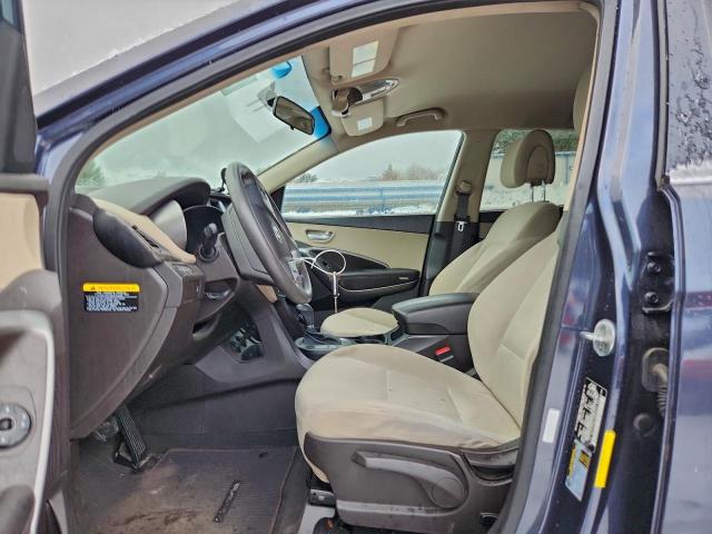 Hyundai SANTA FE Image 4