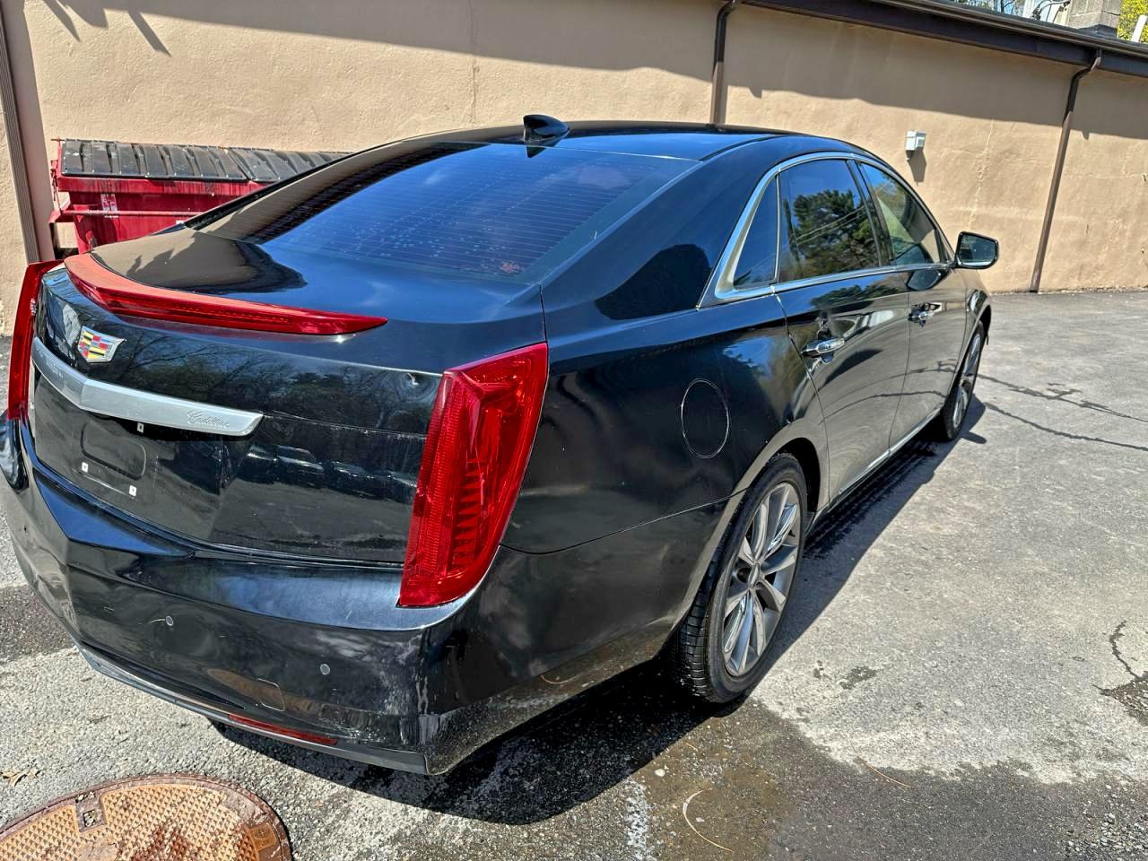 Cadillac XTS Image 2