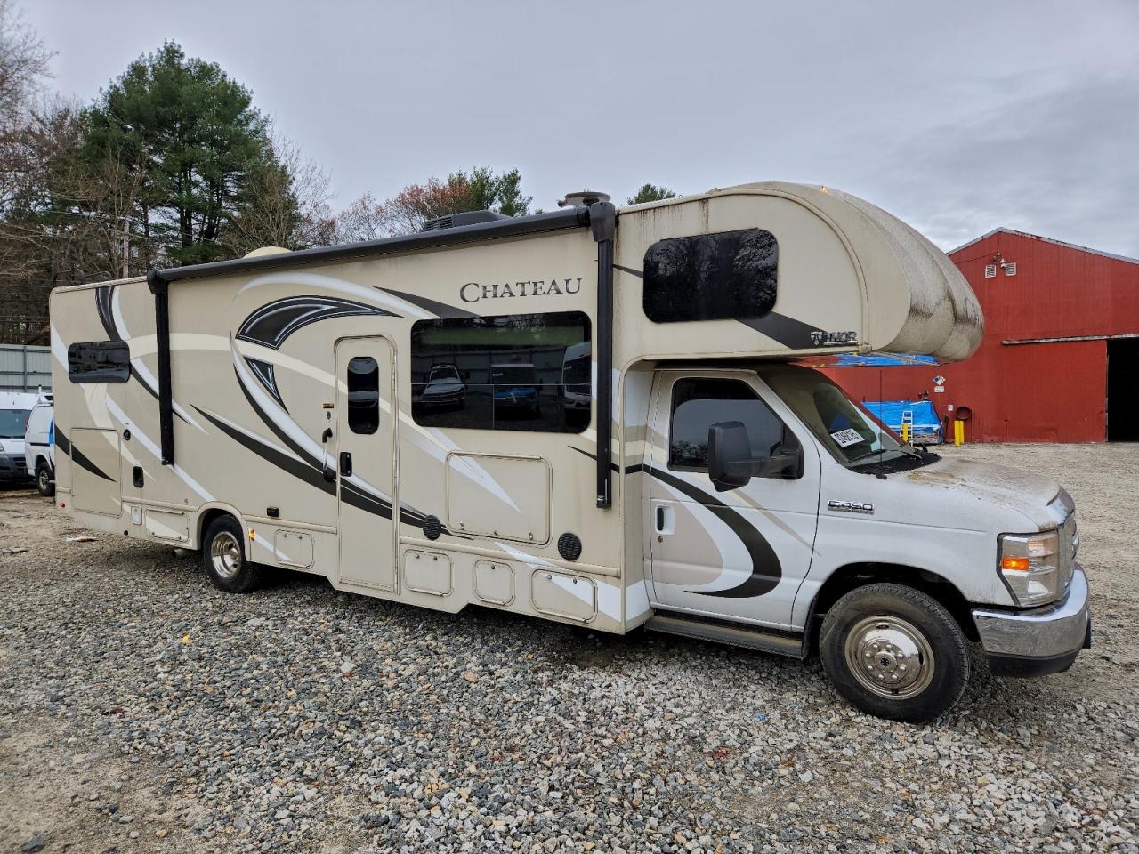 Ford Econoline E450 Super Duty Cutaway Van Image 1