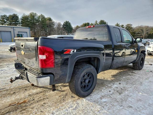 Chevrolet Silverado K1500 Image 3