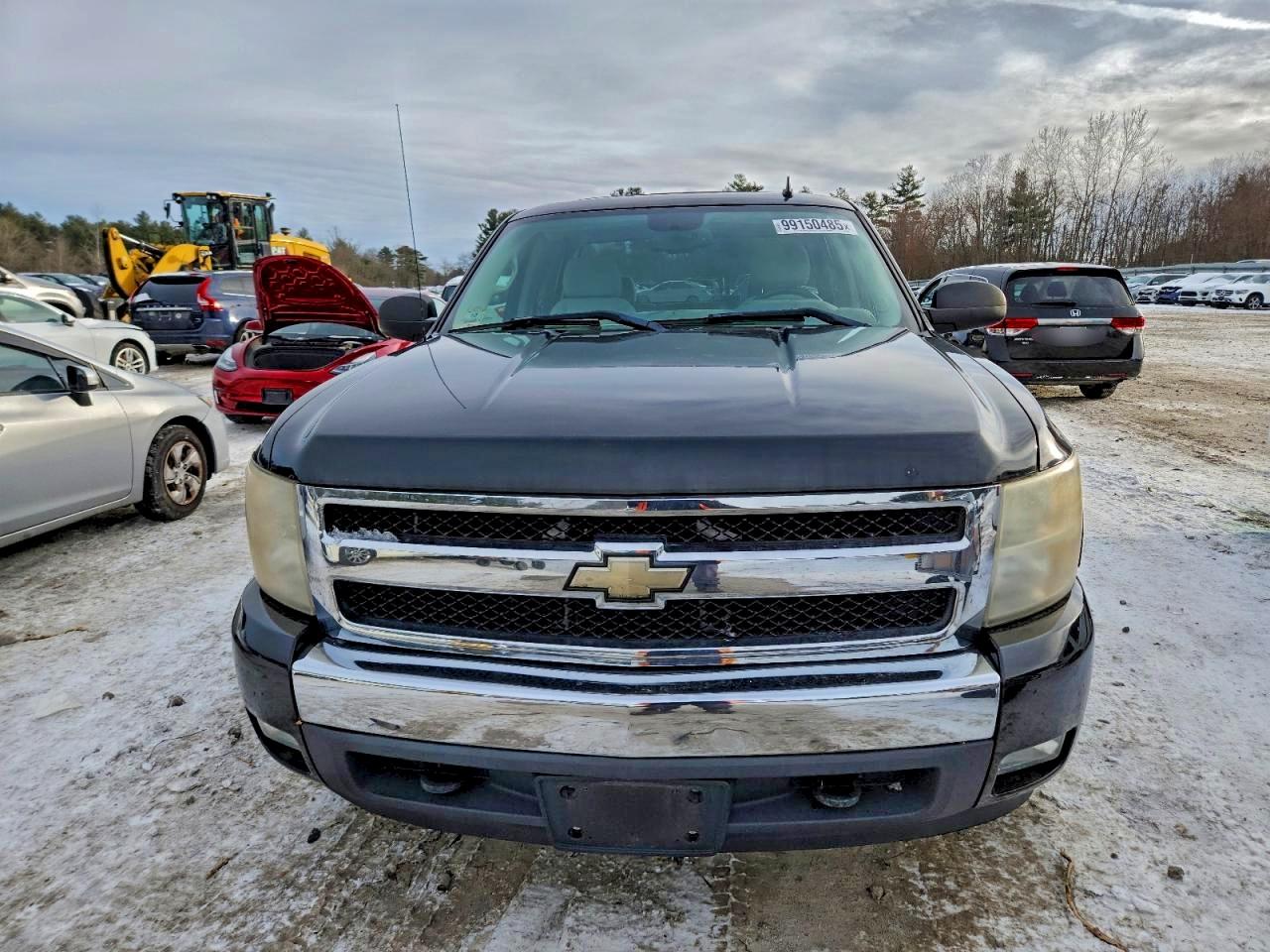 Chevrolet Silverado K1500 Image 4