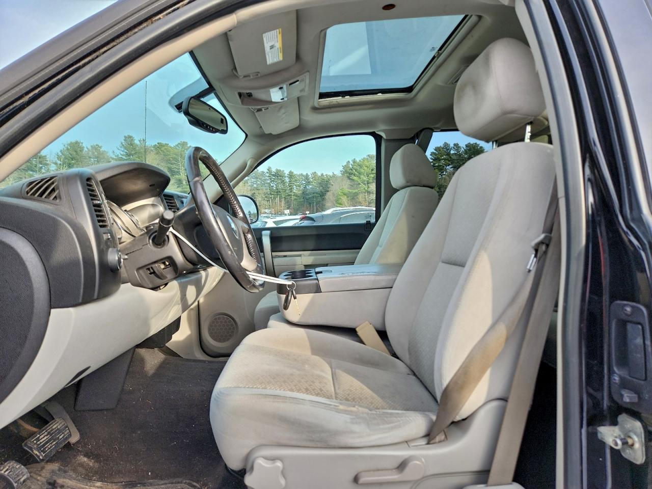 Chevrolet Silverado K1500 Image 7