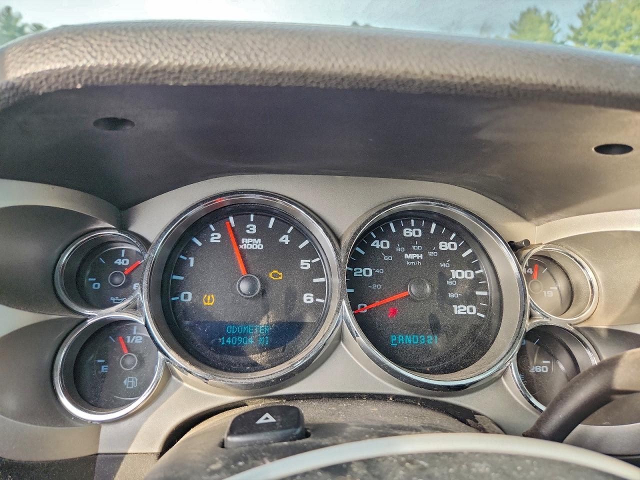 Chevrolet Silverado K1500 Image 8