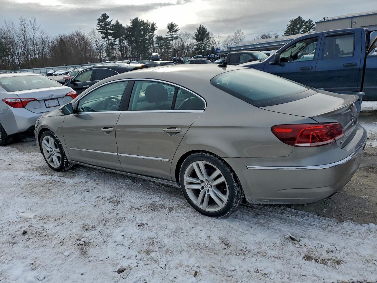 Volkswagen CC Luxury Image 4