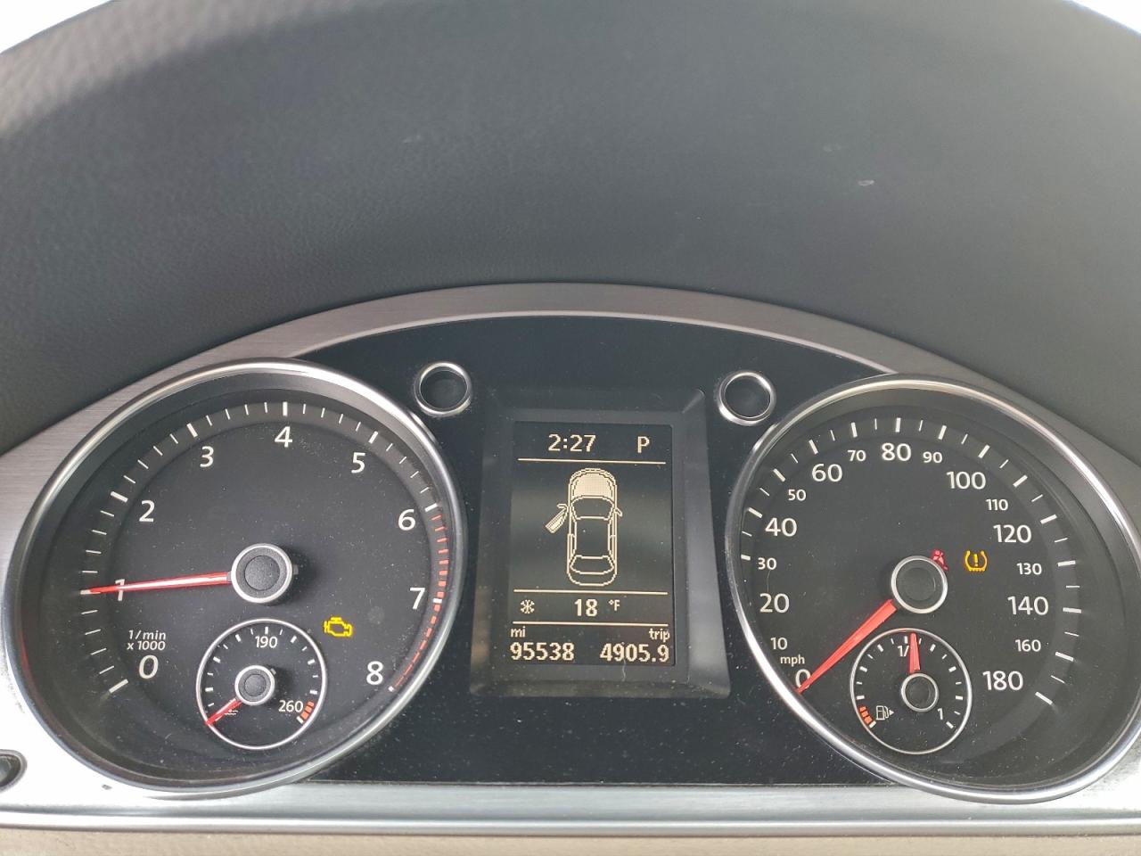 Volkswagen CC Luxury Image 6