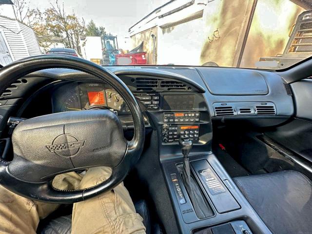 Chevrolet Corvette Image 9