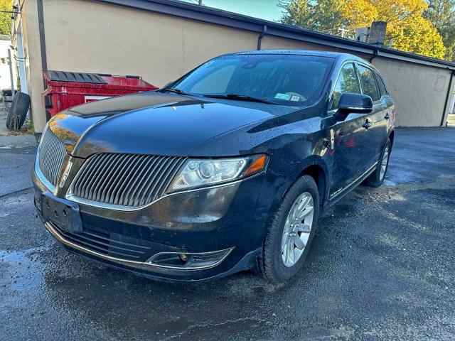 Lincoln MKT Image 8