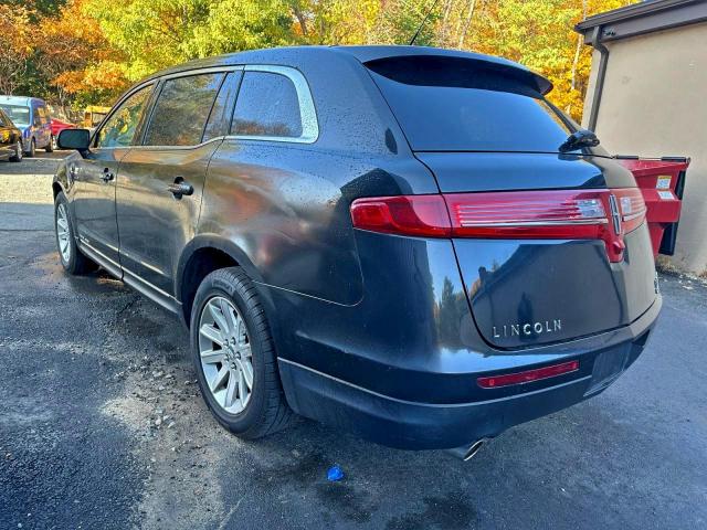 Lincoln MKT Image 10