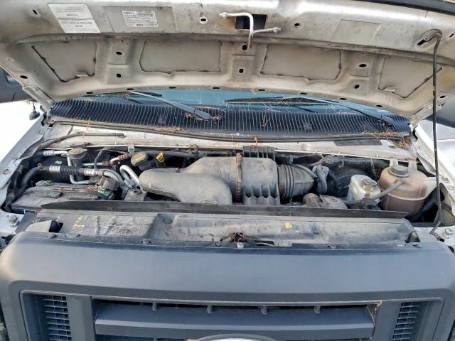 Ford Econoline E150 Van Image 7