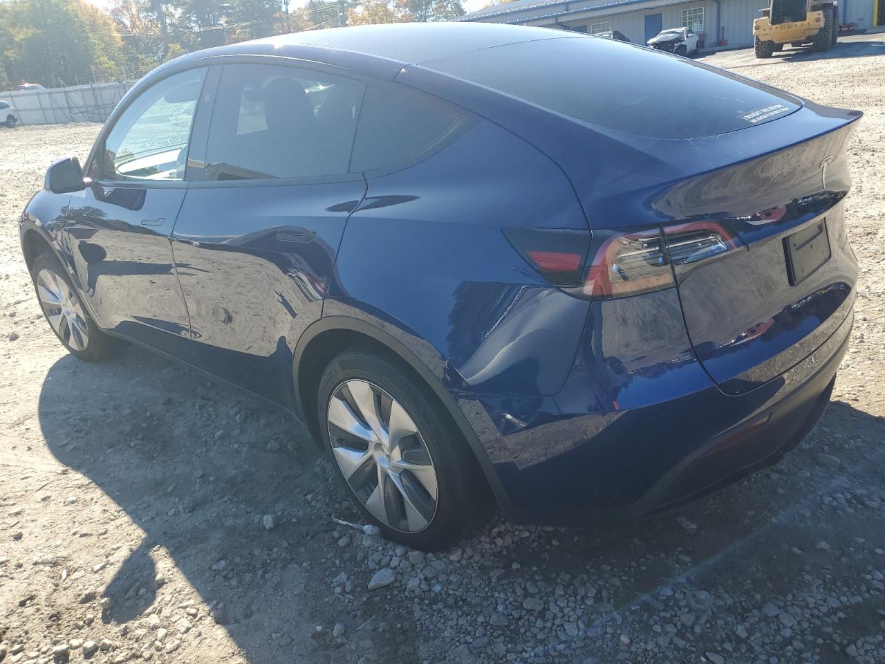 Tesla Model Y Image 5