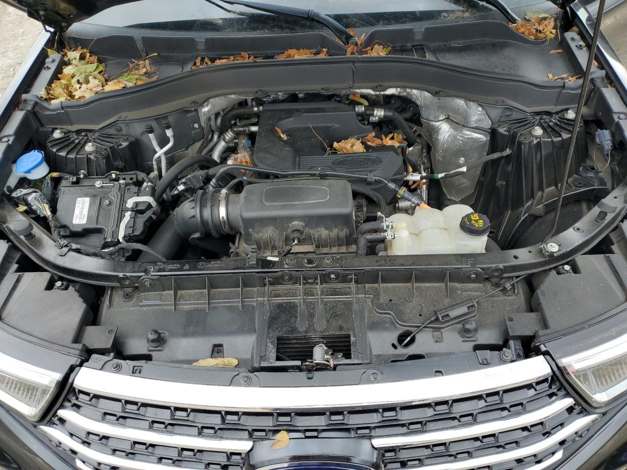 Ford Explorer Xlt Image 8