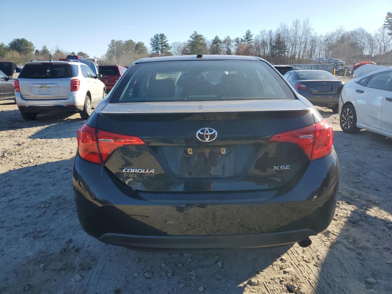 Toyota Corolla L Image 6