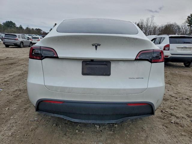Tesla Model Y Image 9