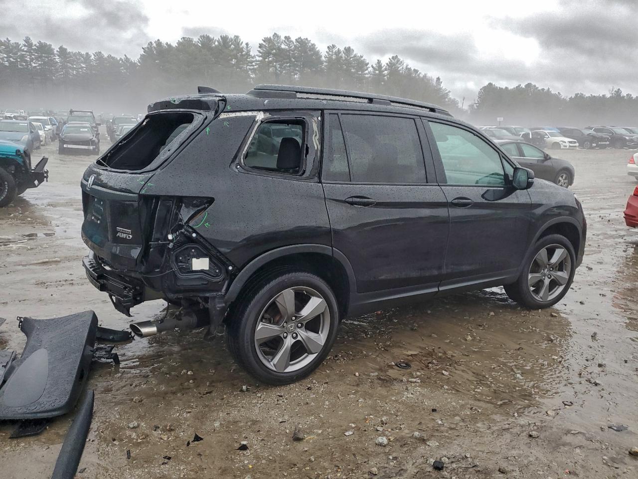 Honda Passport Touring Image 4