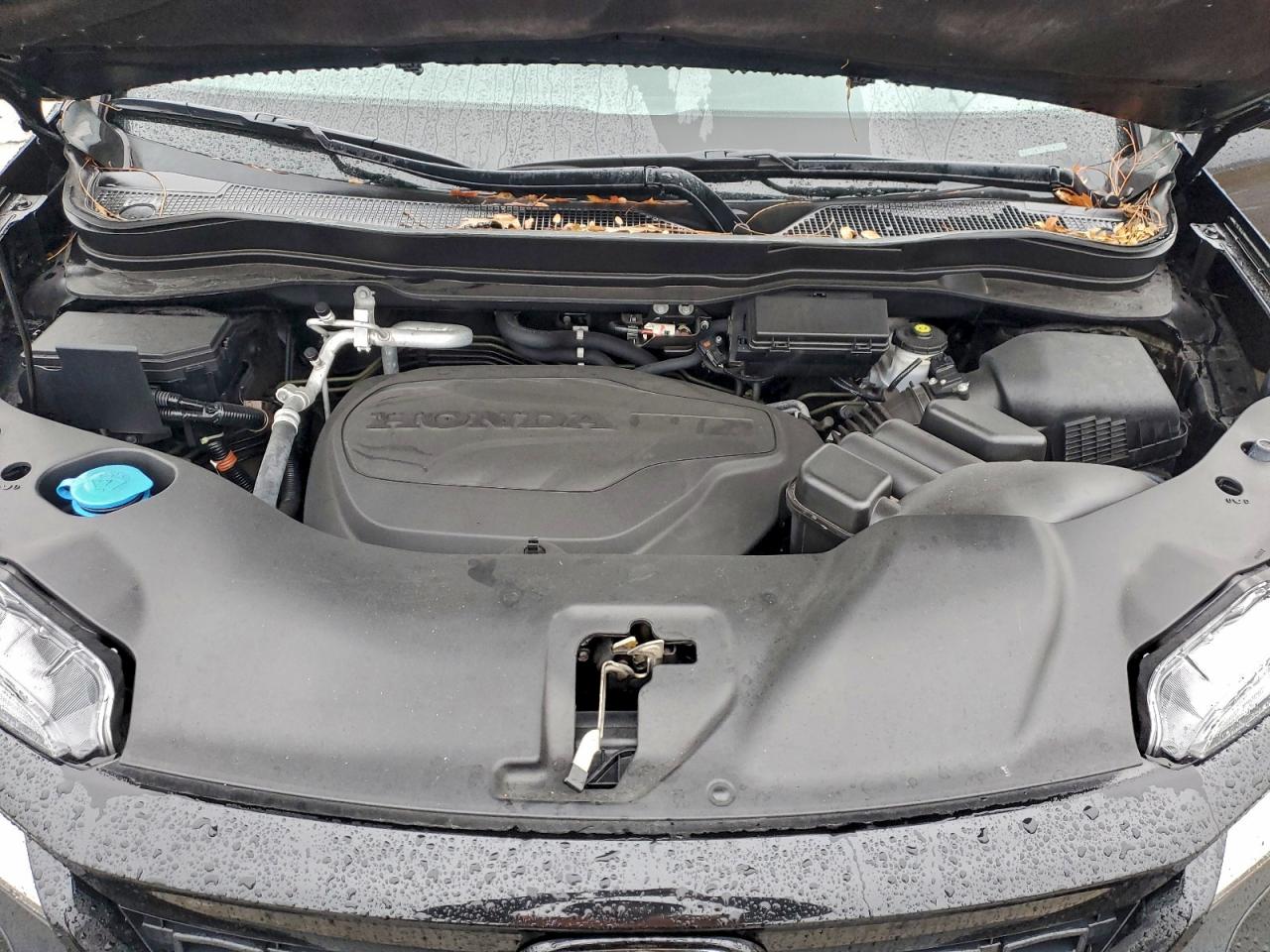 Honda Passport Touring Image 14