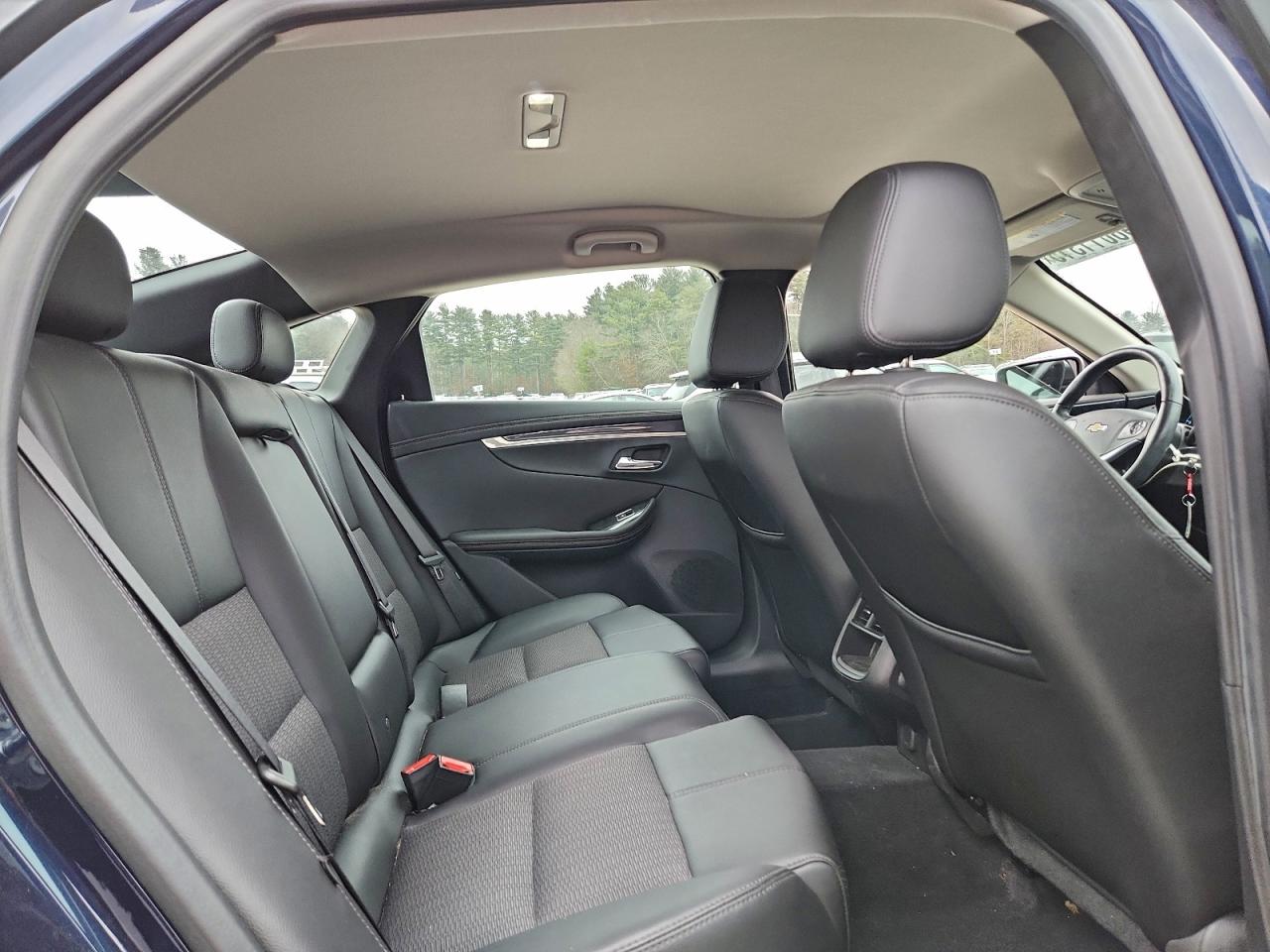 Chevrolet Impala Lt Image 9