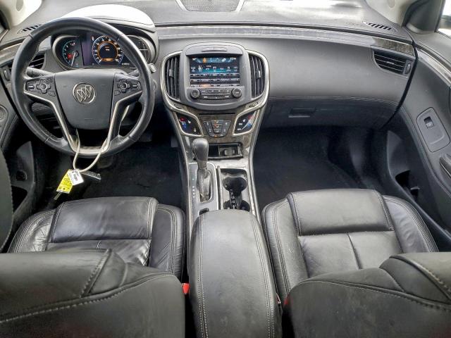 Buick LaCrosse Image 5