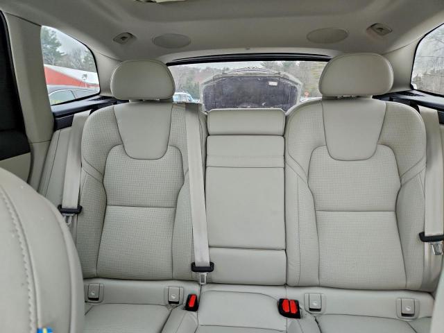 Volvo XC60 T6 Inscription Image 11