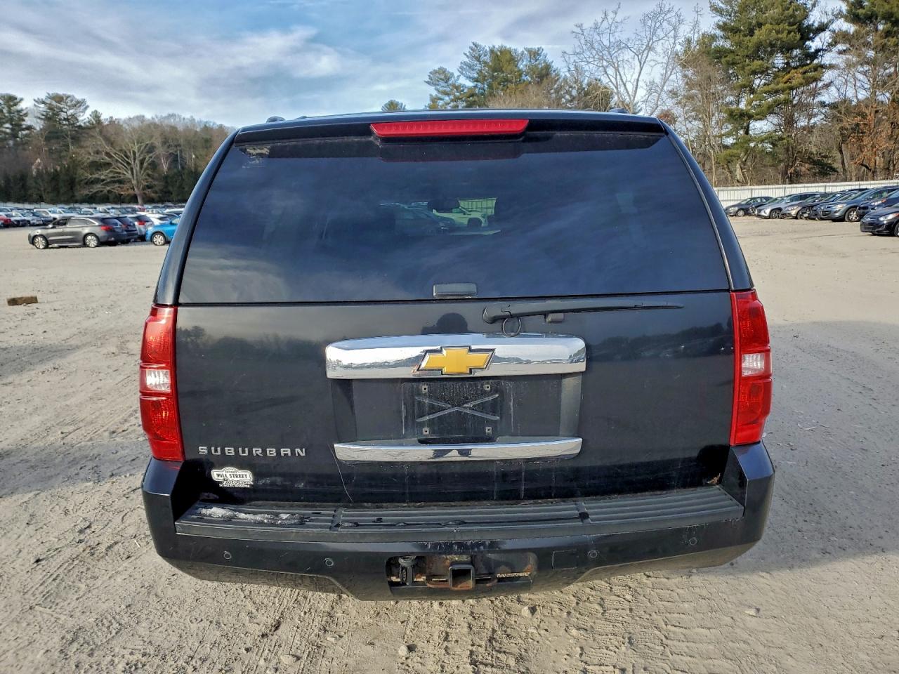 Chevrolet Suburban K1500 Lt Image 7