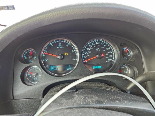 Chevrolet Suburban K1500 Lt Image 6